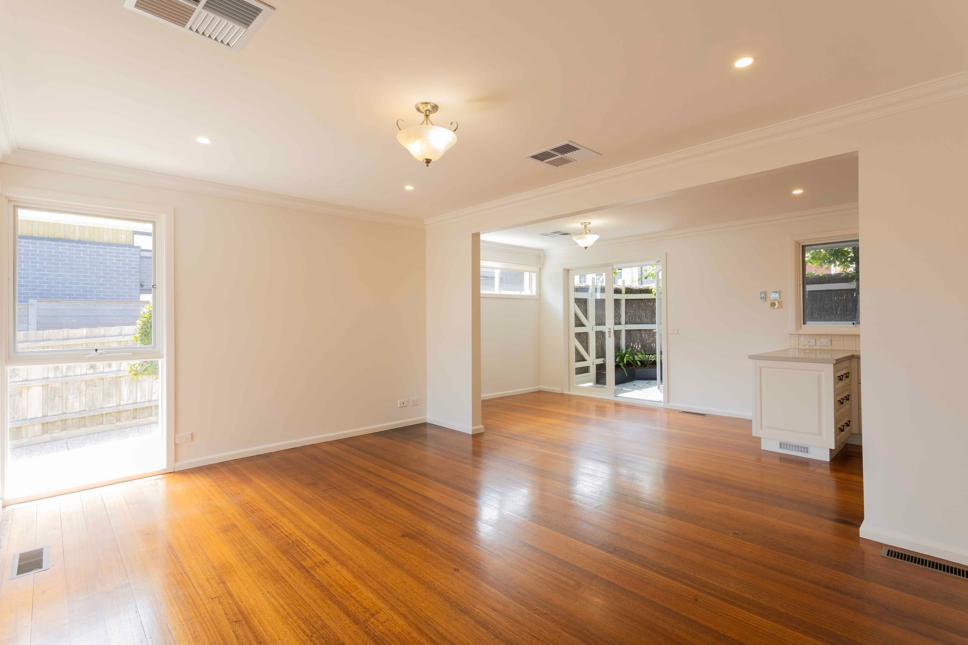 1/10 Orchid Avenue, Mornington, Mornington - Thumbnail 8