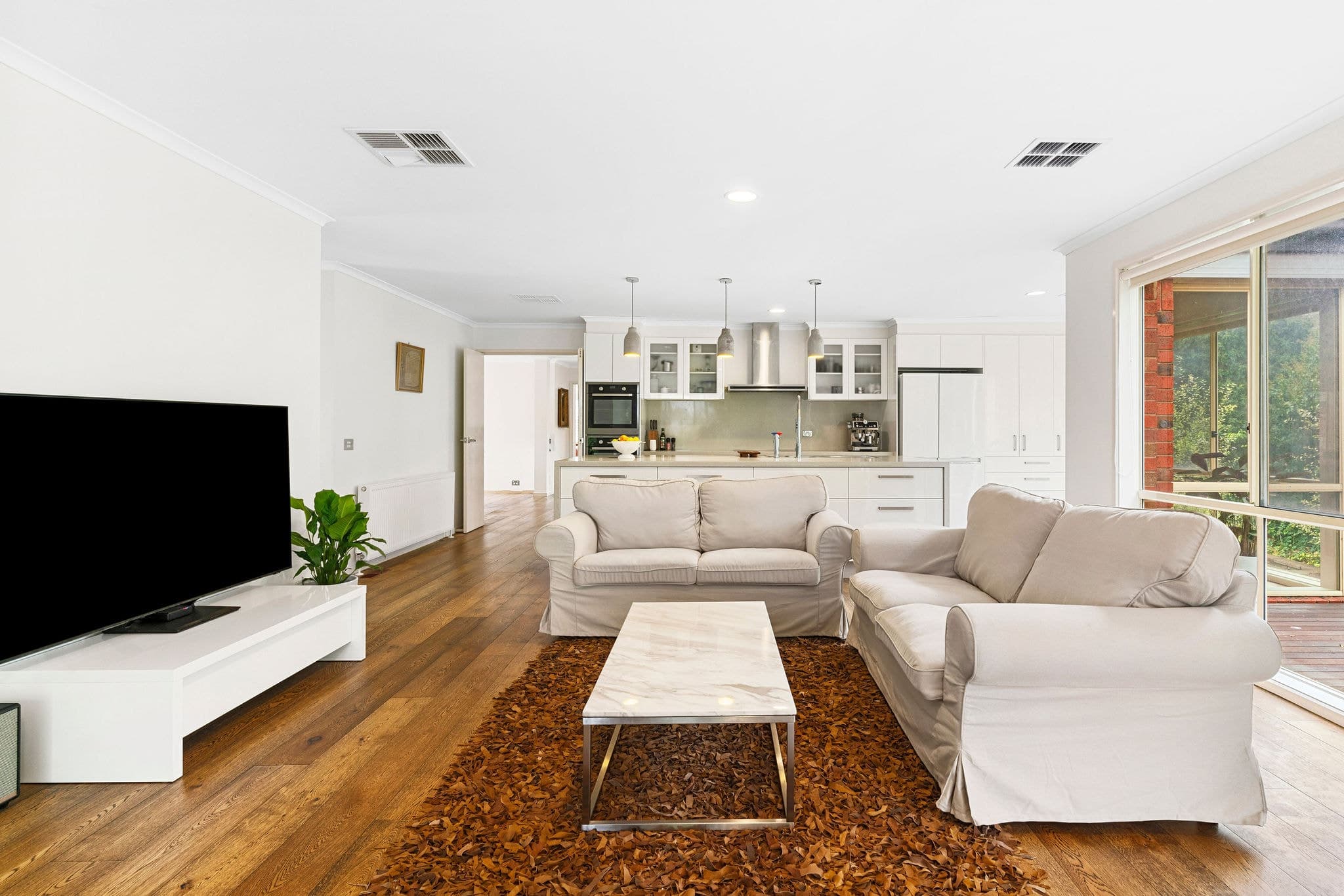 24 Parkside Crescent, Mornington, Mornington - Thumbnail 5