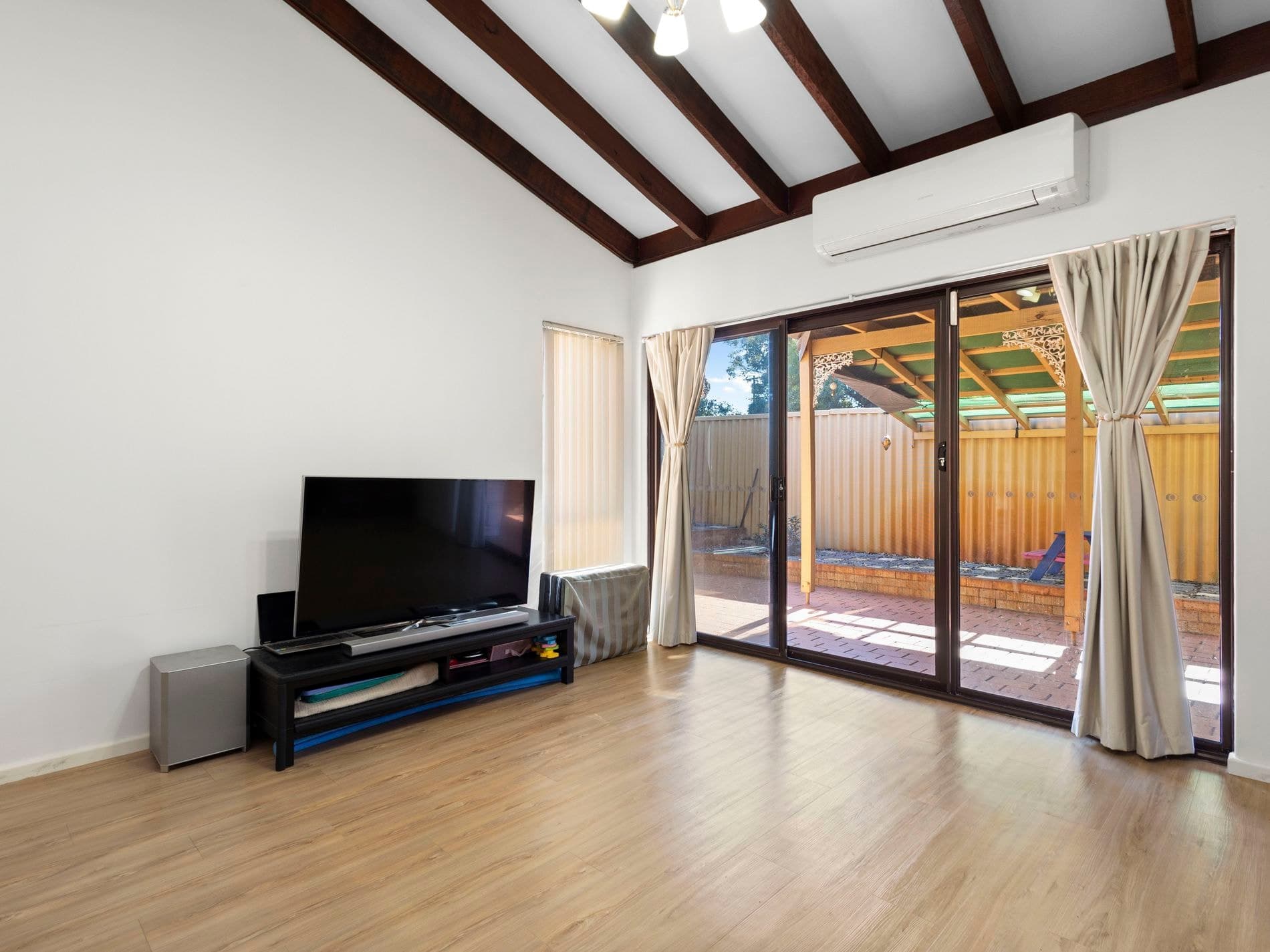 2 / 26 Earlston Way, Booragoon, WA, 6154, Booragoon - Thumbnail 3