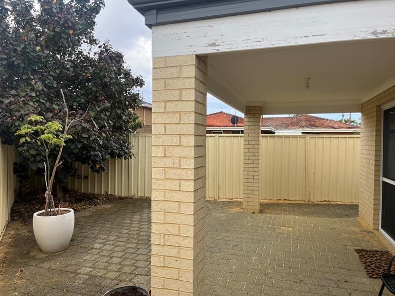 14a Regina Court, Hamilton Hill, Hamilton Hill - Thumbnail 2