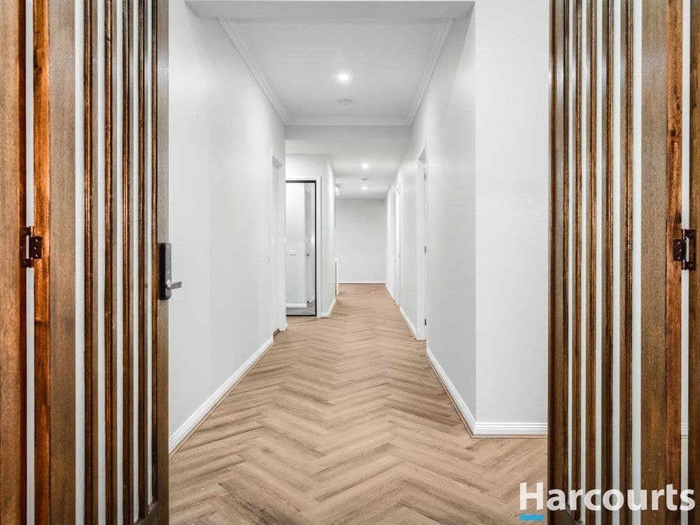 10 Dromore Avenue, CLYDE NORTH, VIC 3978, Clyde North - Thumbnail 2