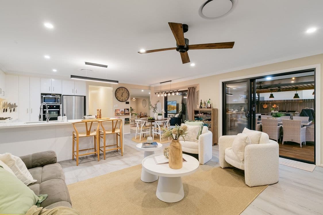 44 Clive Road, BIRKDALE, QLD 4159, Birkdale - Thumbnail 2