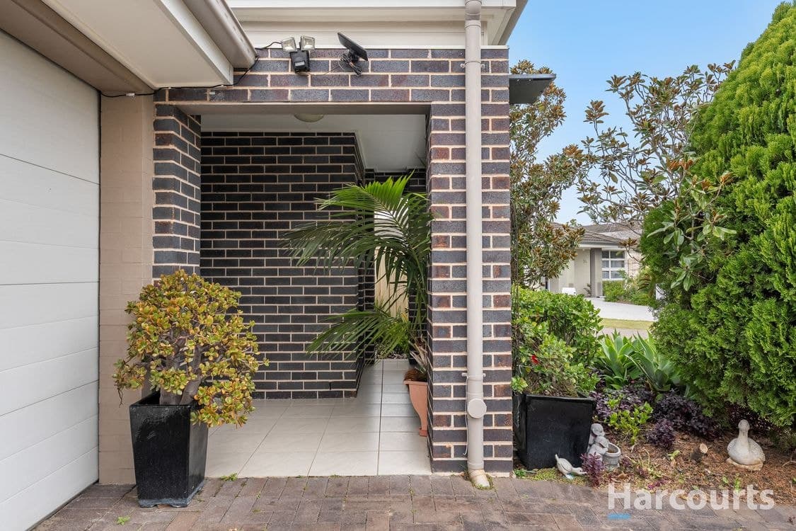 28 Lakeaire Circuit, Cameron Park, NSW 2285, Cameron Park - Thumbnail 3