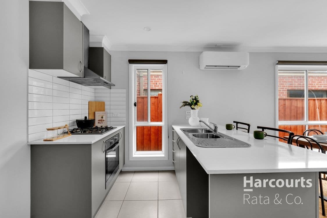 11 Charnwood Street, Mickleham, VIC 3064, Mickleham - Thumbnail 3