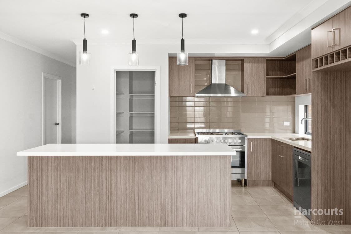 34 Cart Road, Fraser Rise, VIC 3336, Fraser Rise - Thumbnail 2