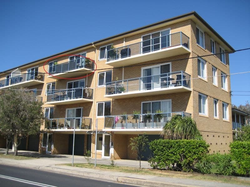 29 Lagoon Street, Narrabeen, Narrabeen - Thumbnail 2