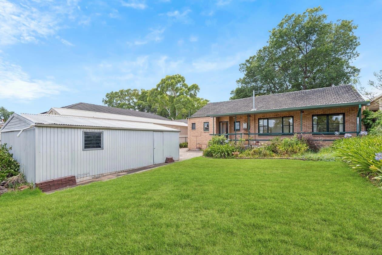 27 Moriane Avenue, Panorama, Panorama - Image 1