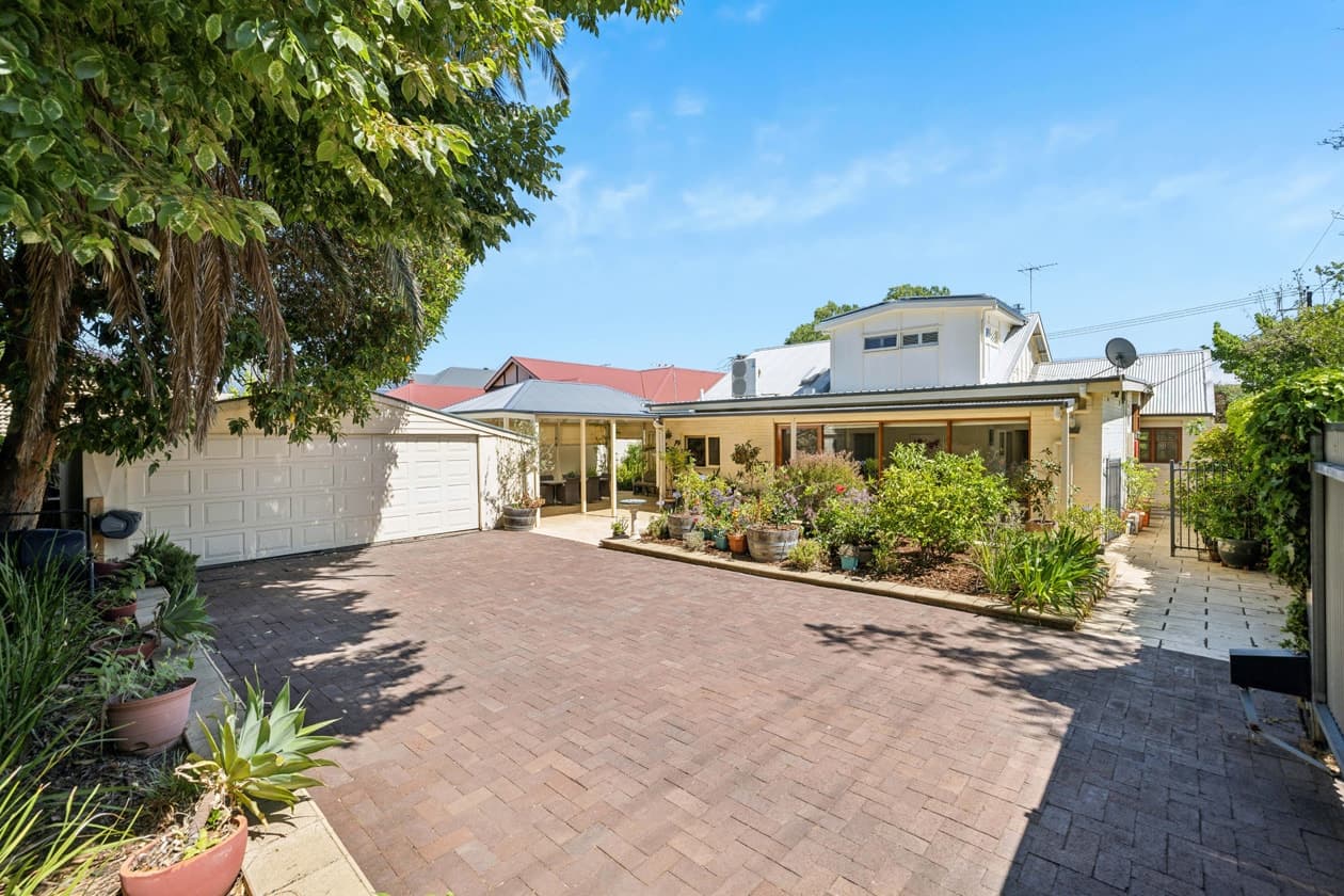 13 Truro Avenue, Kingswood, Kingswood - Image 1