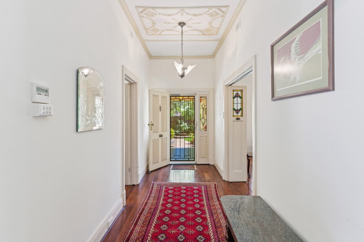 13 Truro Avenue, Kingswood, Kingswood - Thumbnail 6