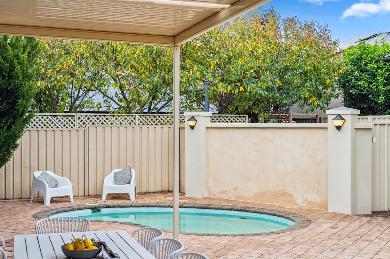 3 Lochwinnoch  Road, Torrens Park, Torrens Park - Image 1