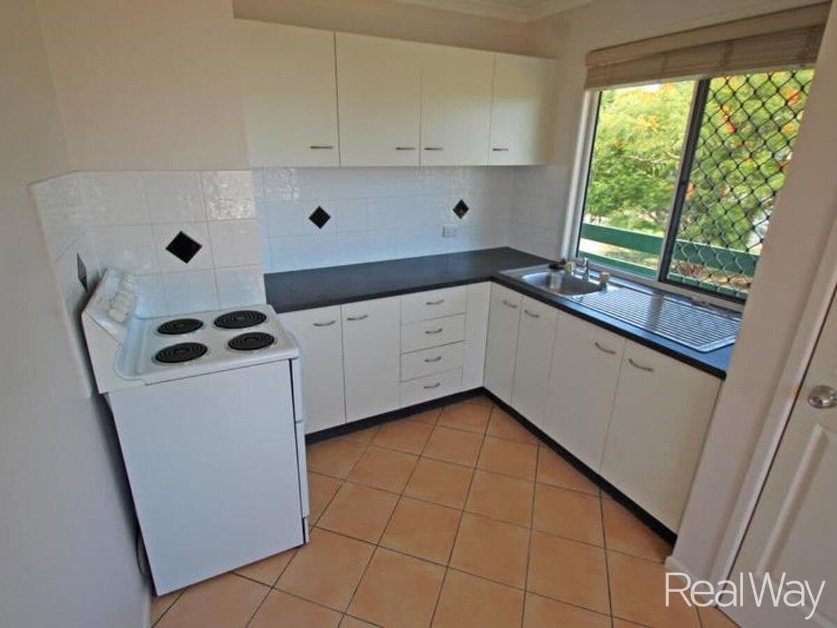 13 Marine Terrace, BURNETT HEADS QLD 4670, Burnett Heads - Thumbnail 5