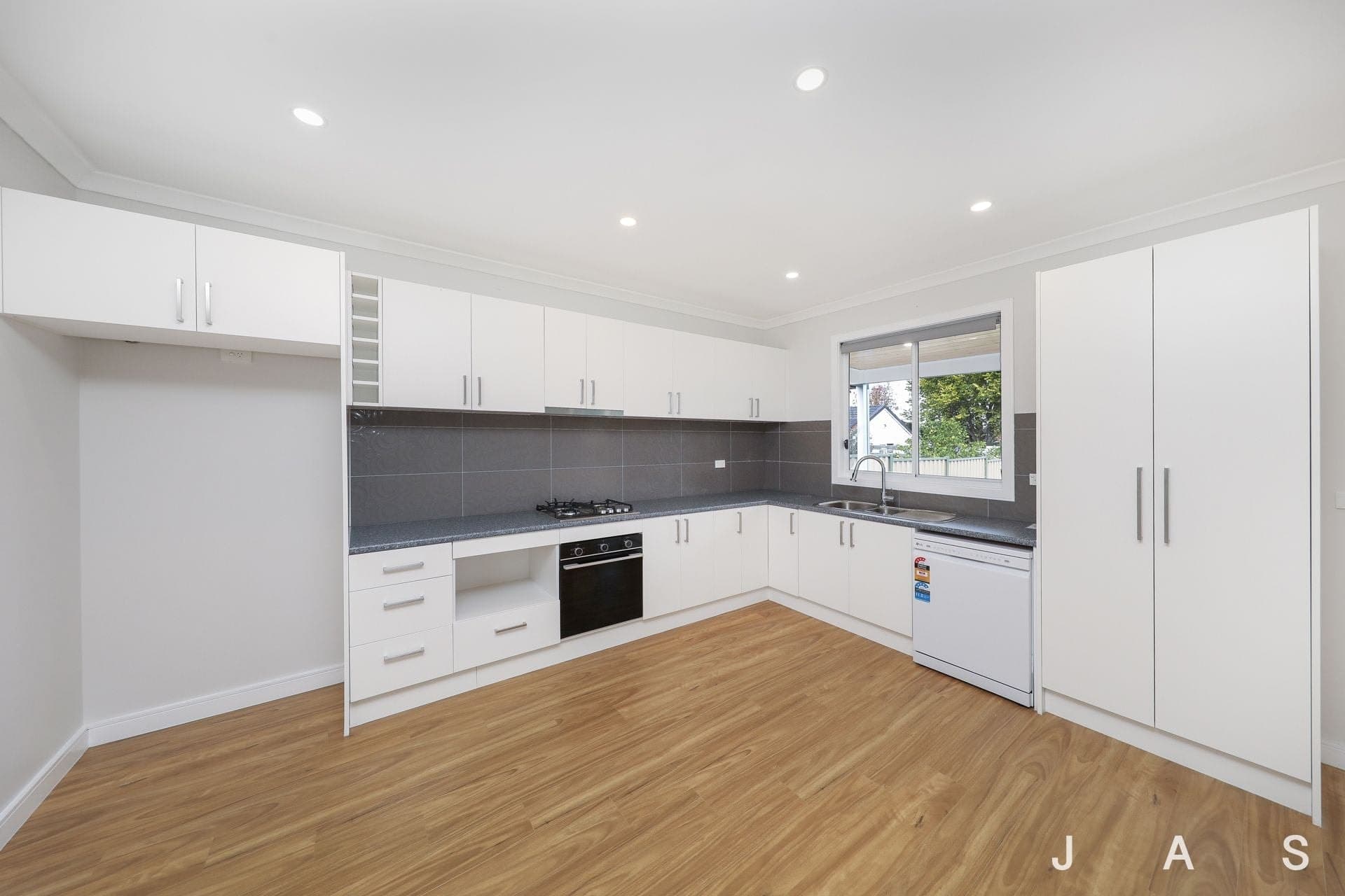 161 Cornwall Road Sunshine VIC, Sunshine - Thumbnail 4