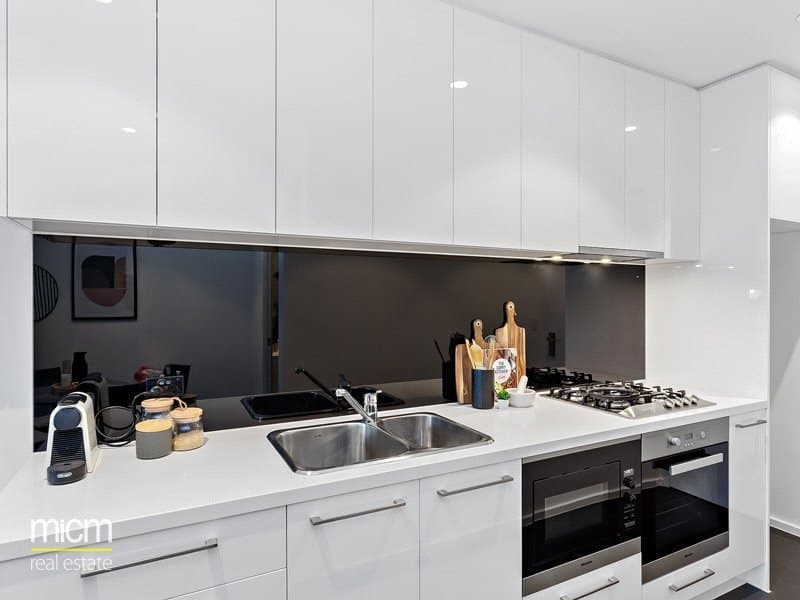 1602/1 Balston Street, Southbank - Thumbnail 2
