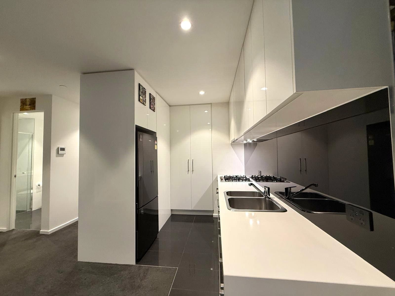 2308/60 Kavanagh Street, Southbank - Thumbnail 4