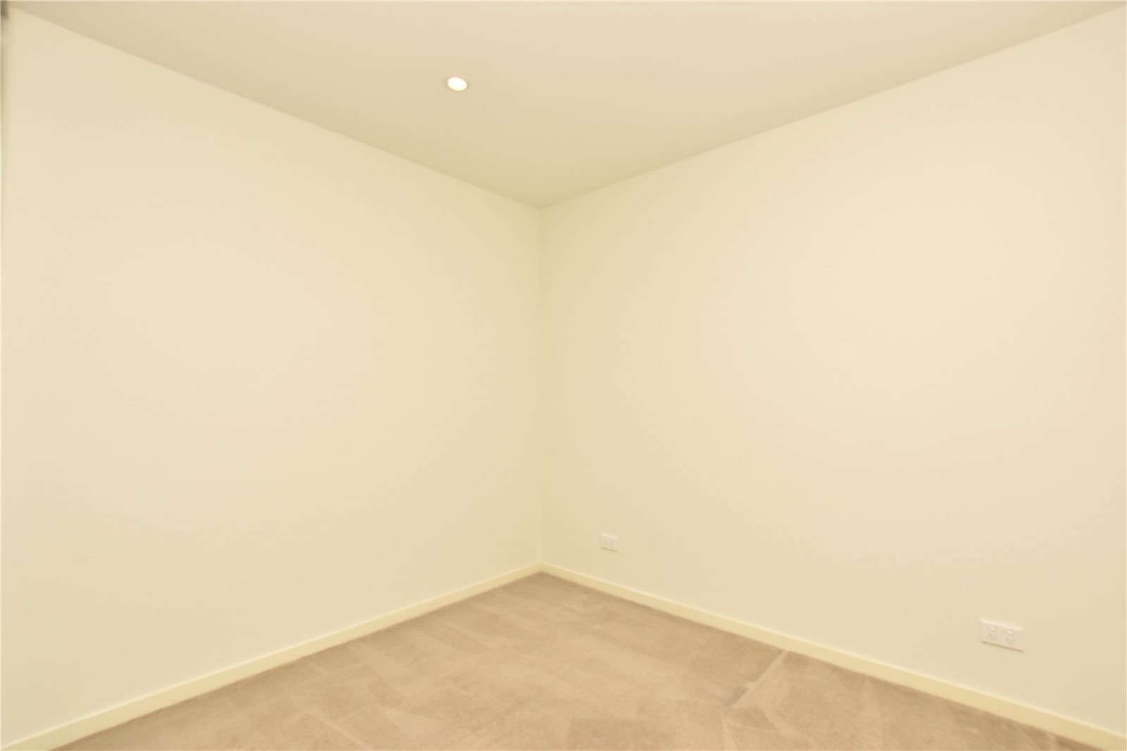 3501/5 Sutherland Street, Melbourne - Thumbnail 4