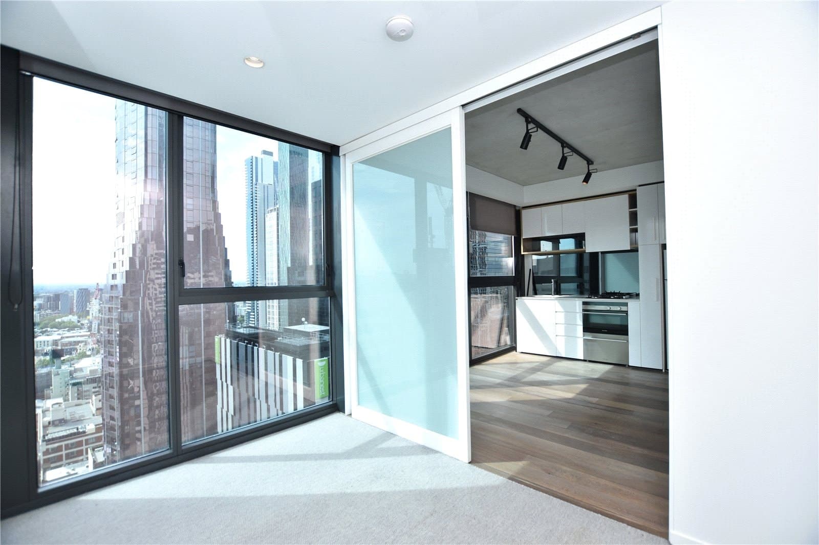 2202/315 La Trobe Street, Melbourne - Thumbnail 4