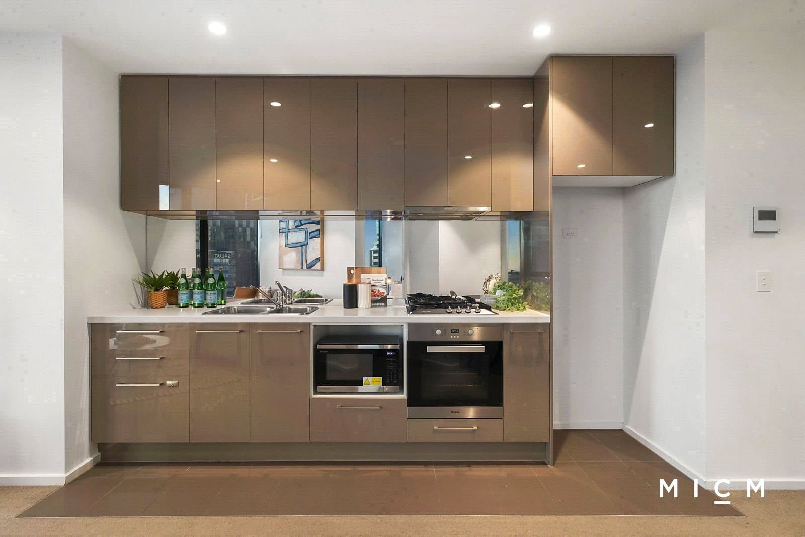 3205/1 Balston Street, Southbank - Thumbnail 3