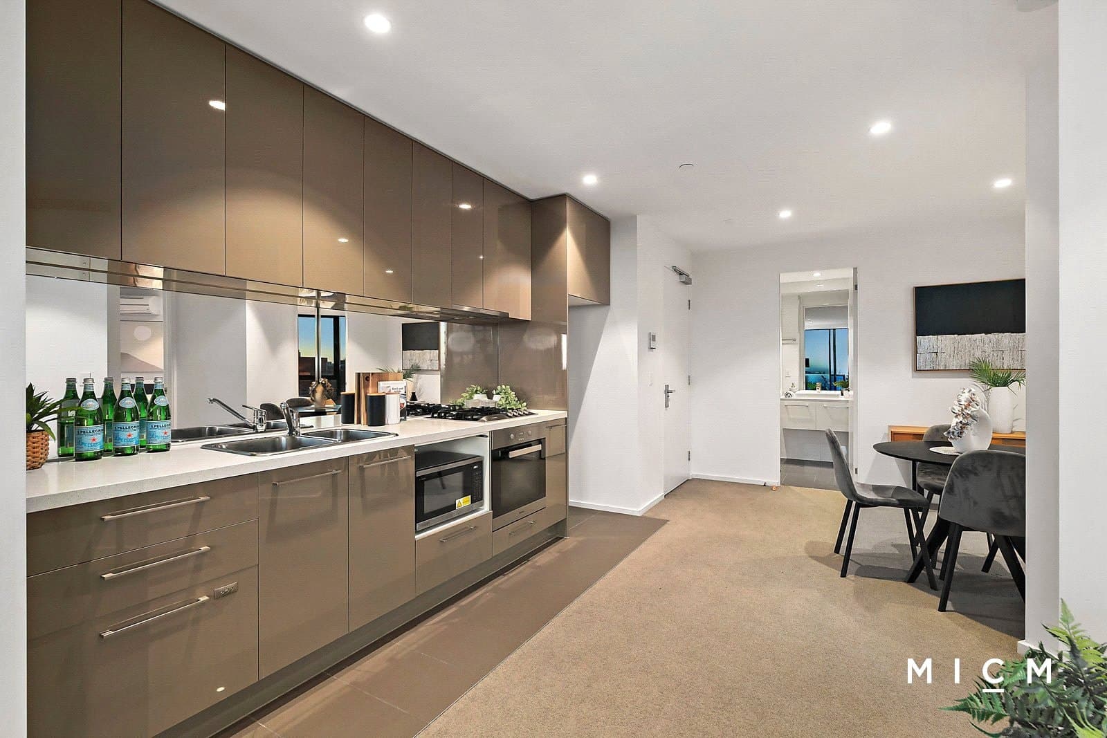 3205/1 Balston Street, Southbank - Thumbnail 4