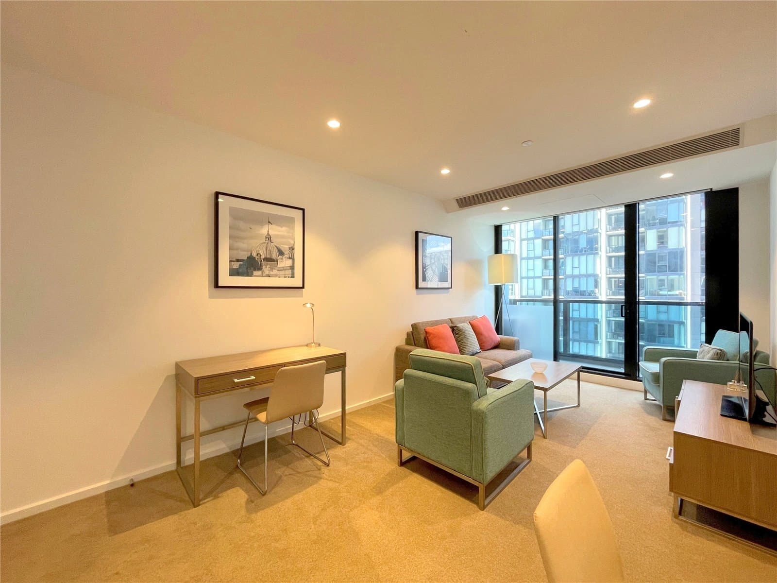 2304/60 Kavanagh Street, Southbank - Thumbnail 2