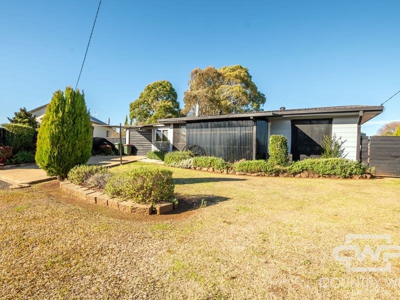 6 Coakes Street, Guyra, Guyra - Thumbnail 2