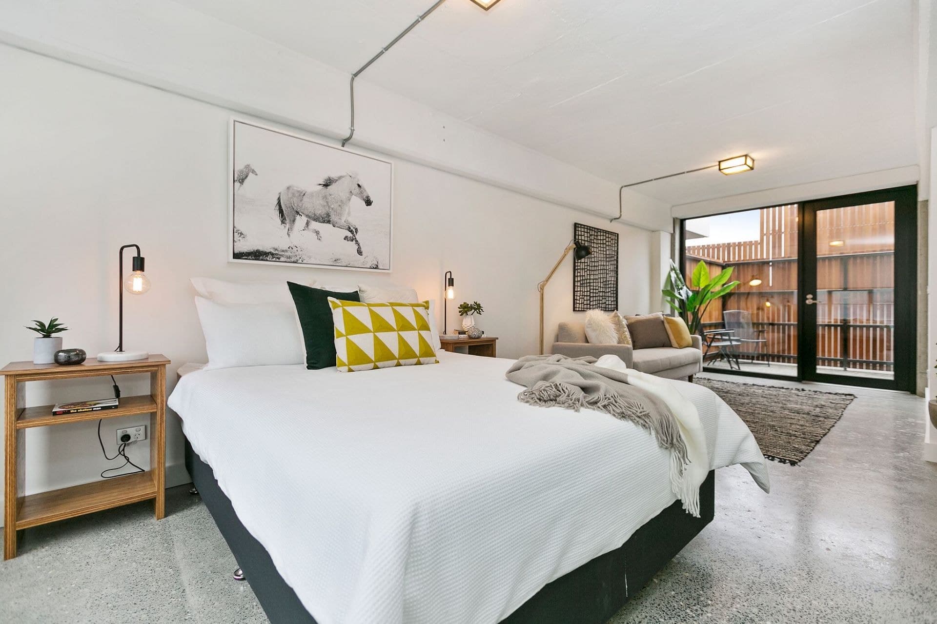 2/8 Sackville Street, Hobart, Hobart - Thumbnail 2
