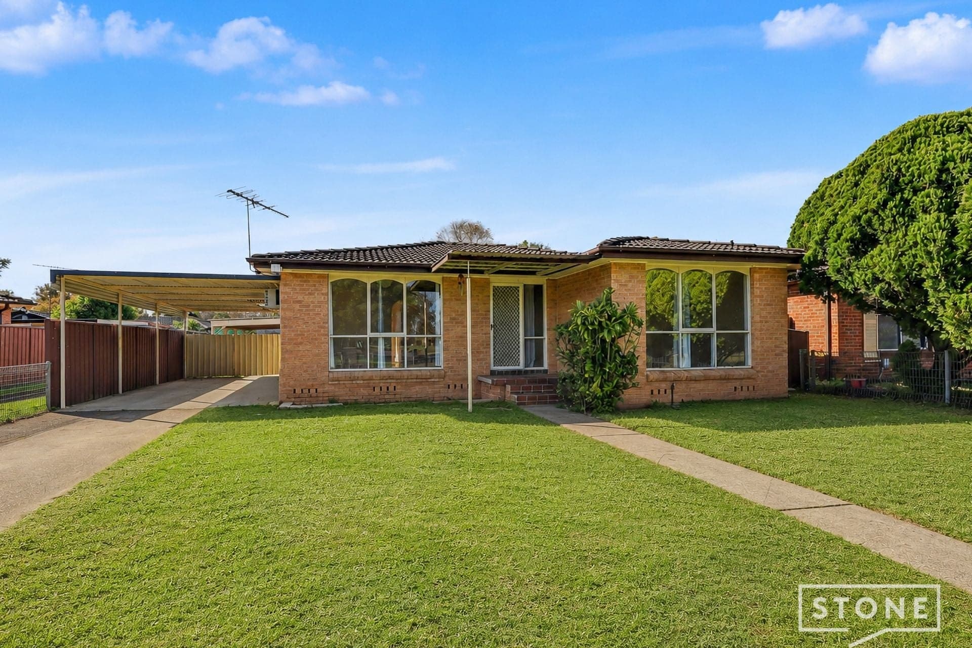 48 William Cox Drive, Richmond, Richmond - Image 1