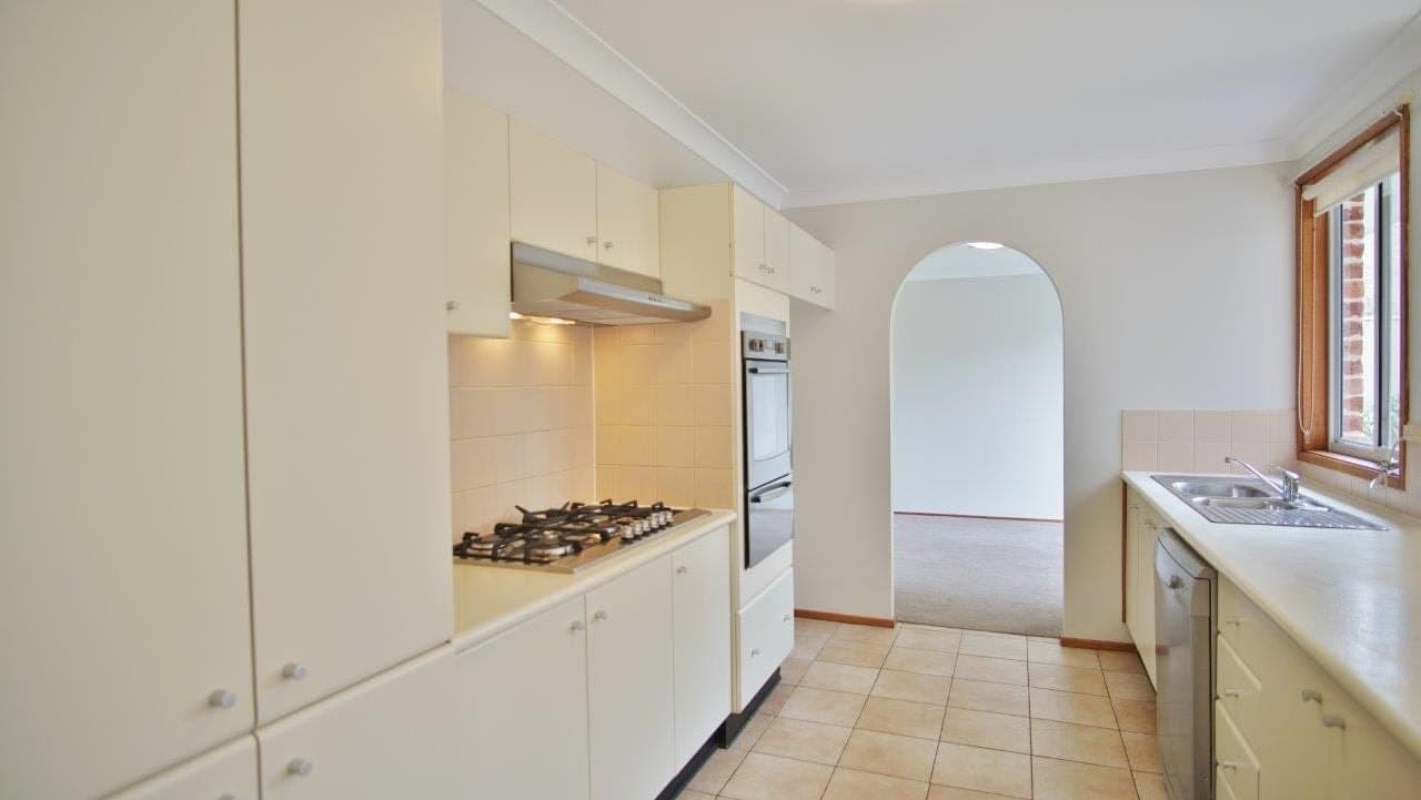 4 Isabel Close, Cherrybrook, Cherrybrook - Thumbnail 2
