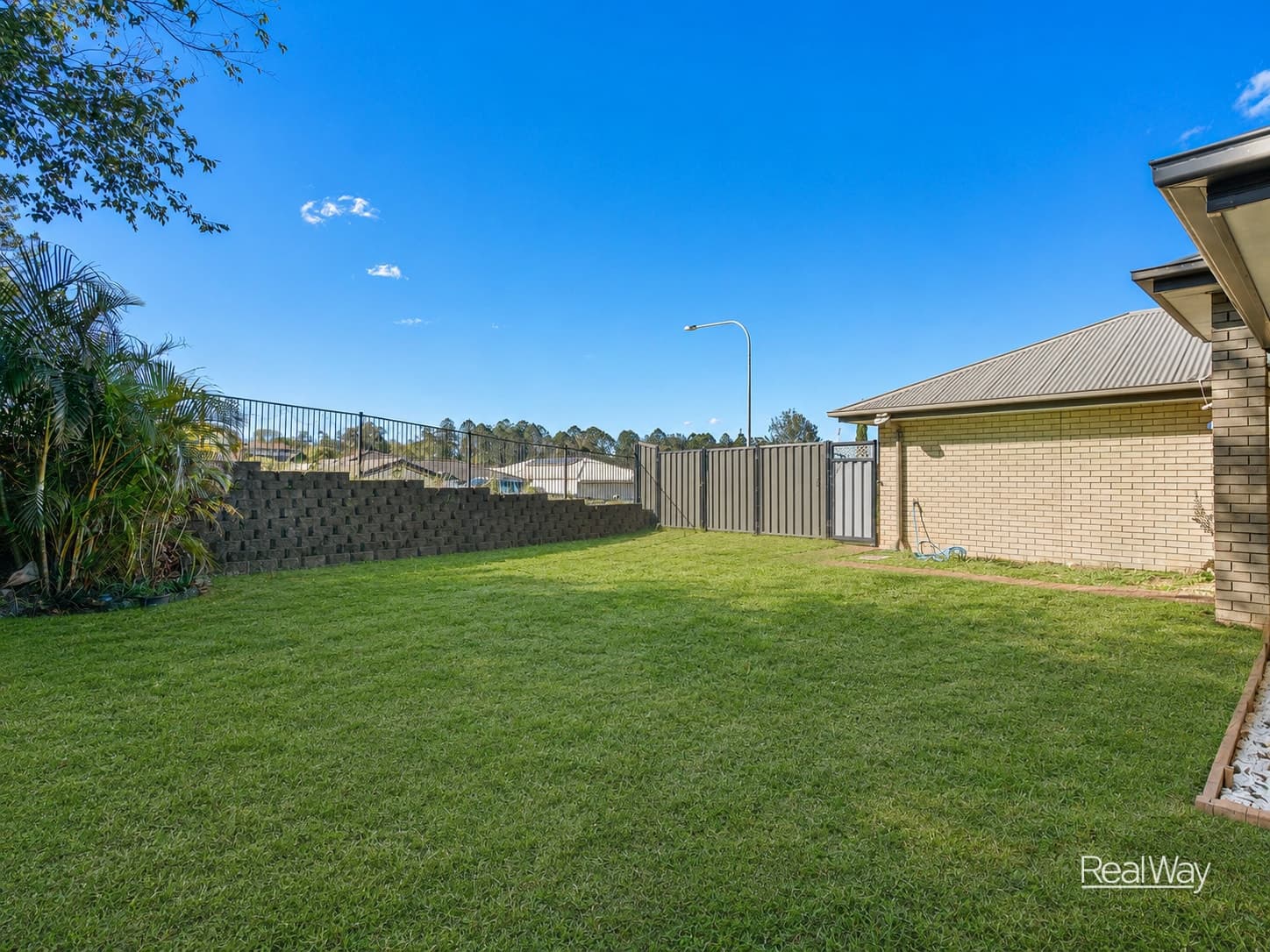 96a Hogg Street, Wilsonton Heights QLD 4350, Wilsonton Heights - Thumbnail 2