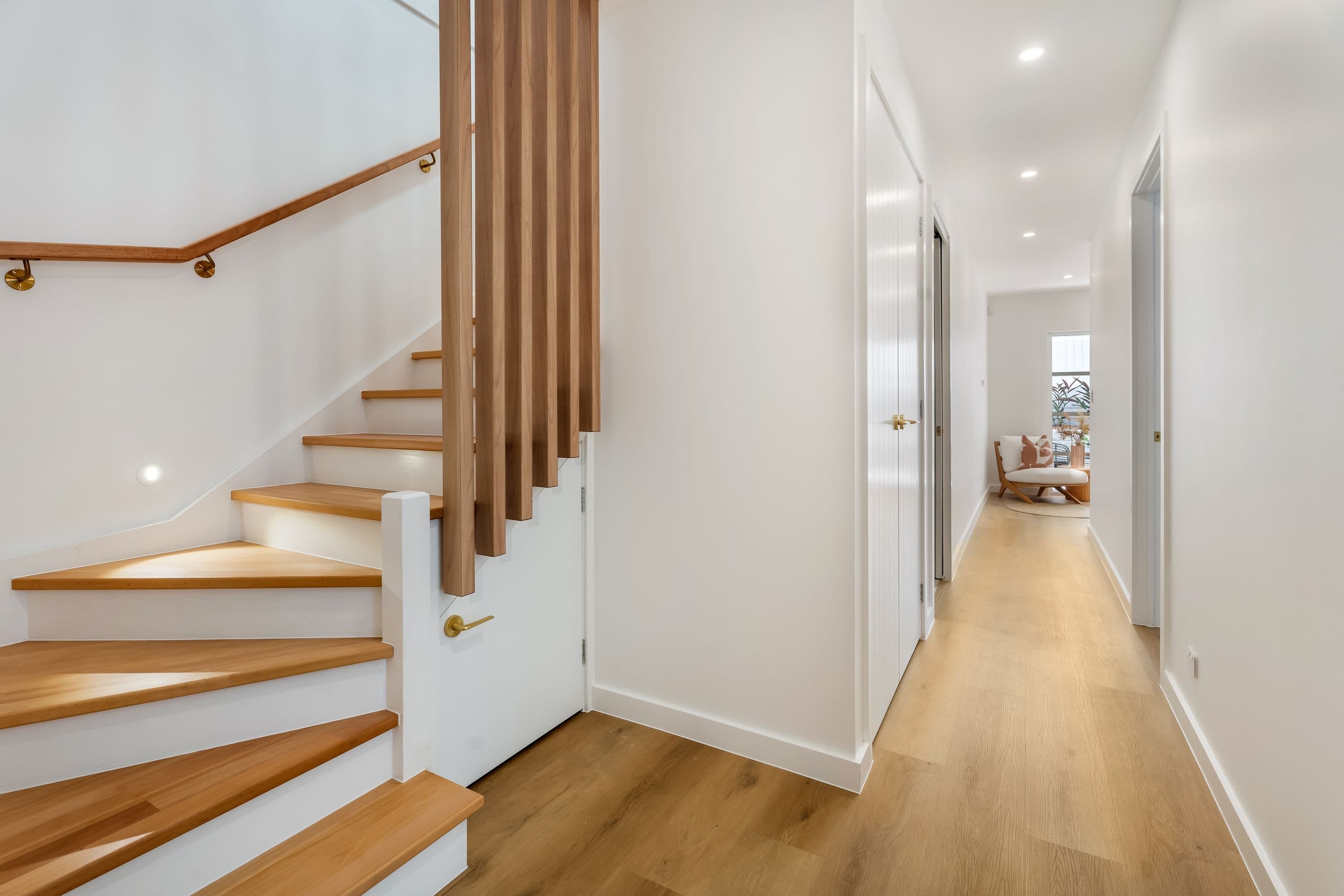 3/16 Gordon Road, Long Jetty - Thumbnail 4