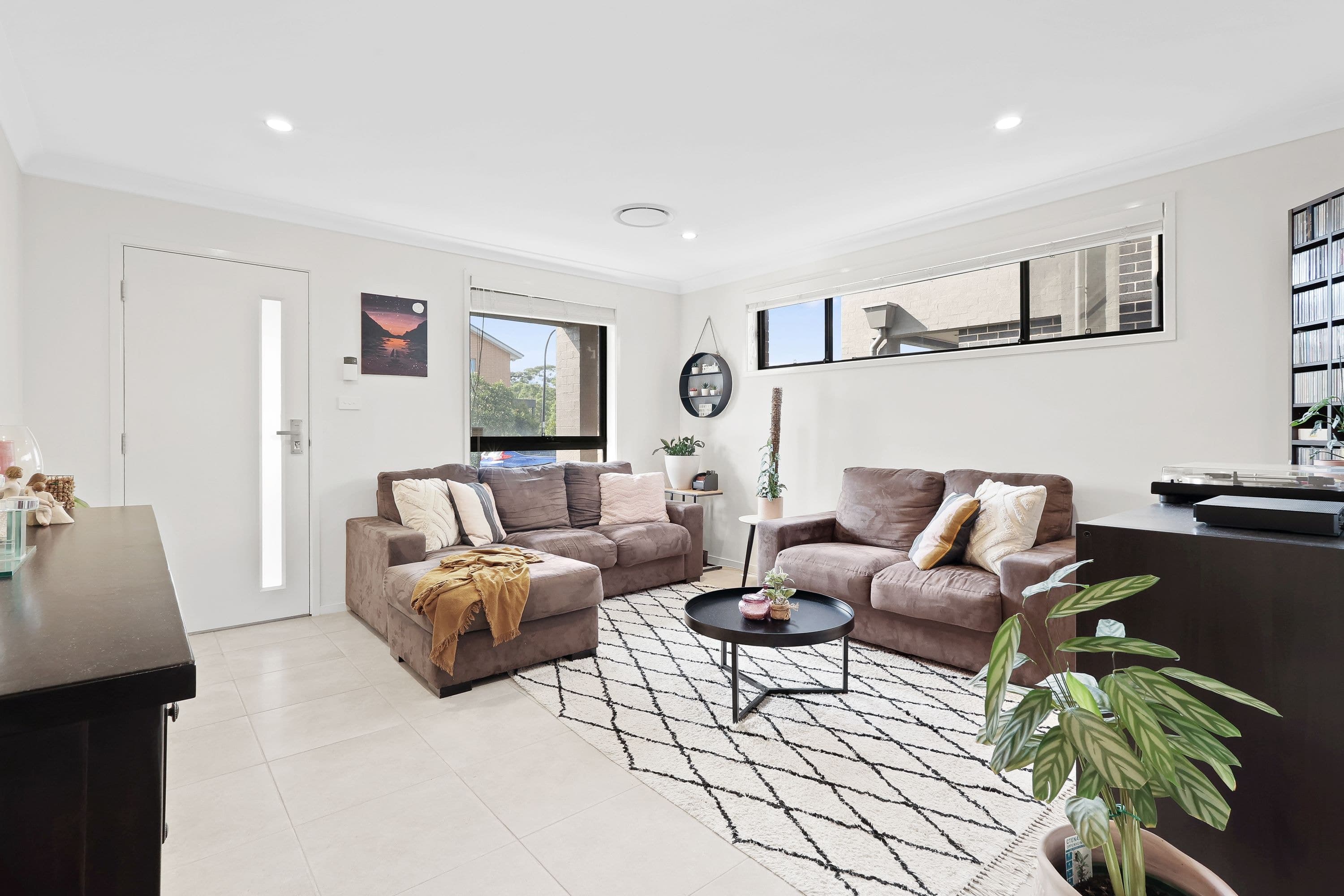 34 Annaluke Street, Riverstone - Thumbnail 2