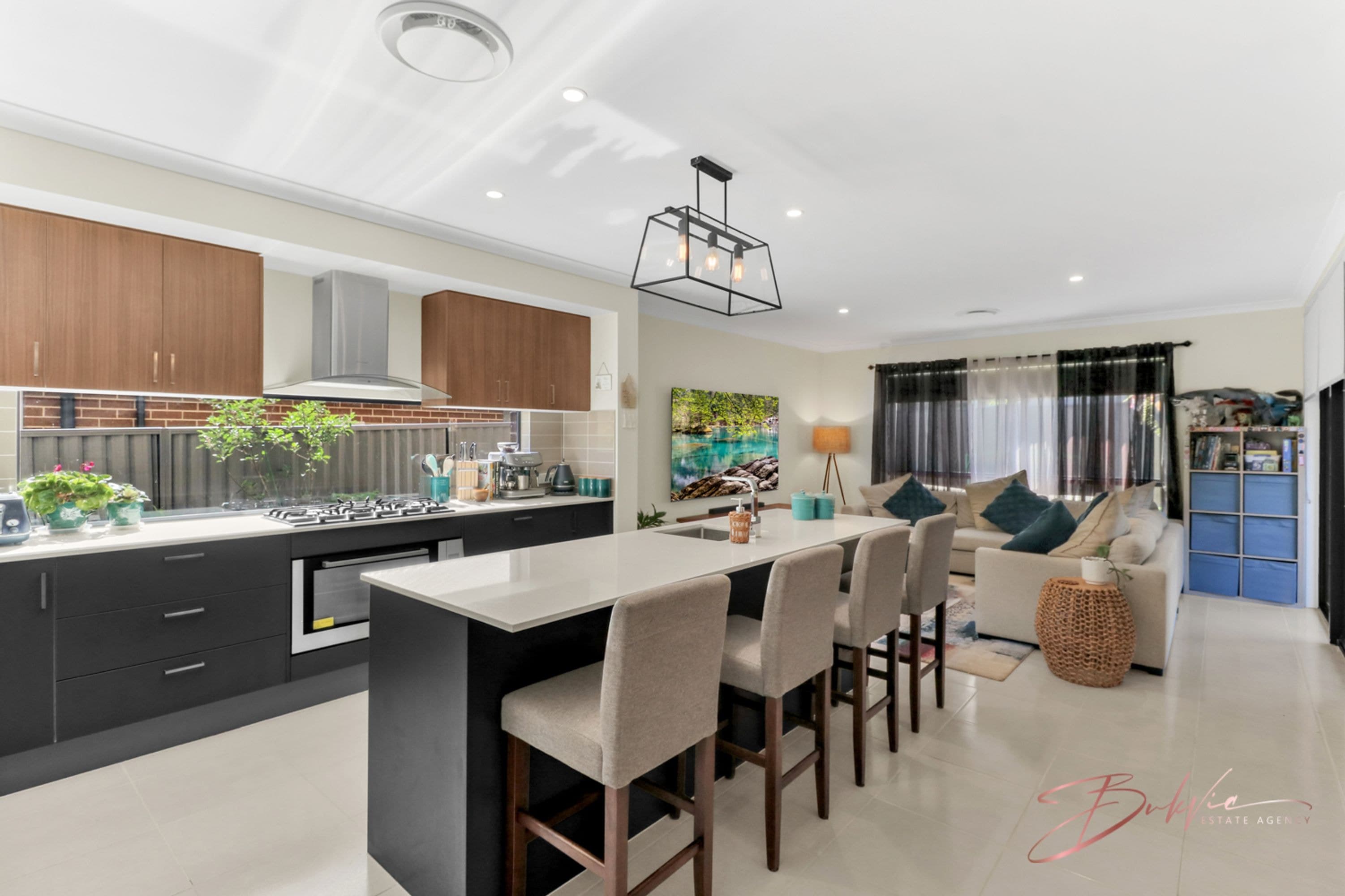 9 Scarlet Street, Jordan Springs - Thumbnail 3