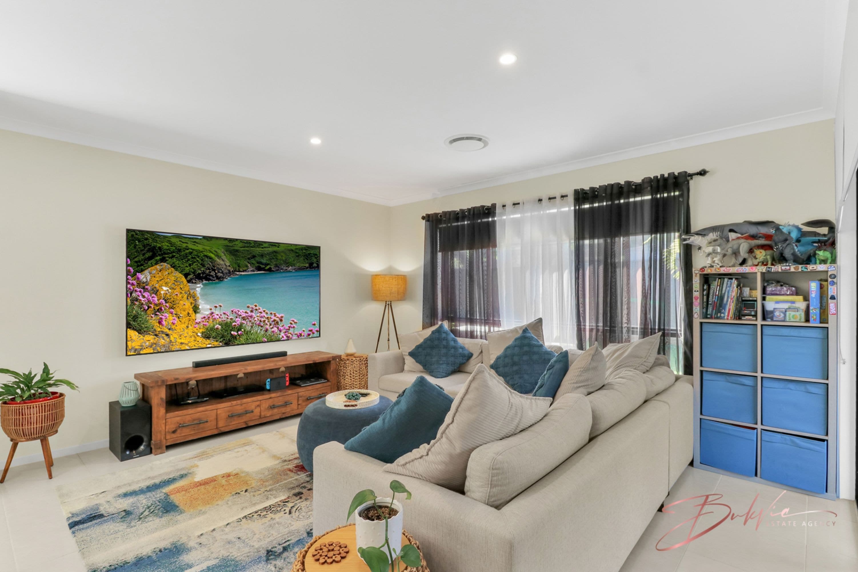 9 Scarlet Street, Jordan Springs - Thumbnail 5