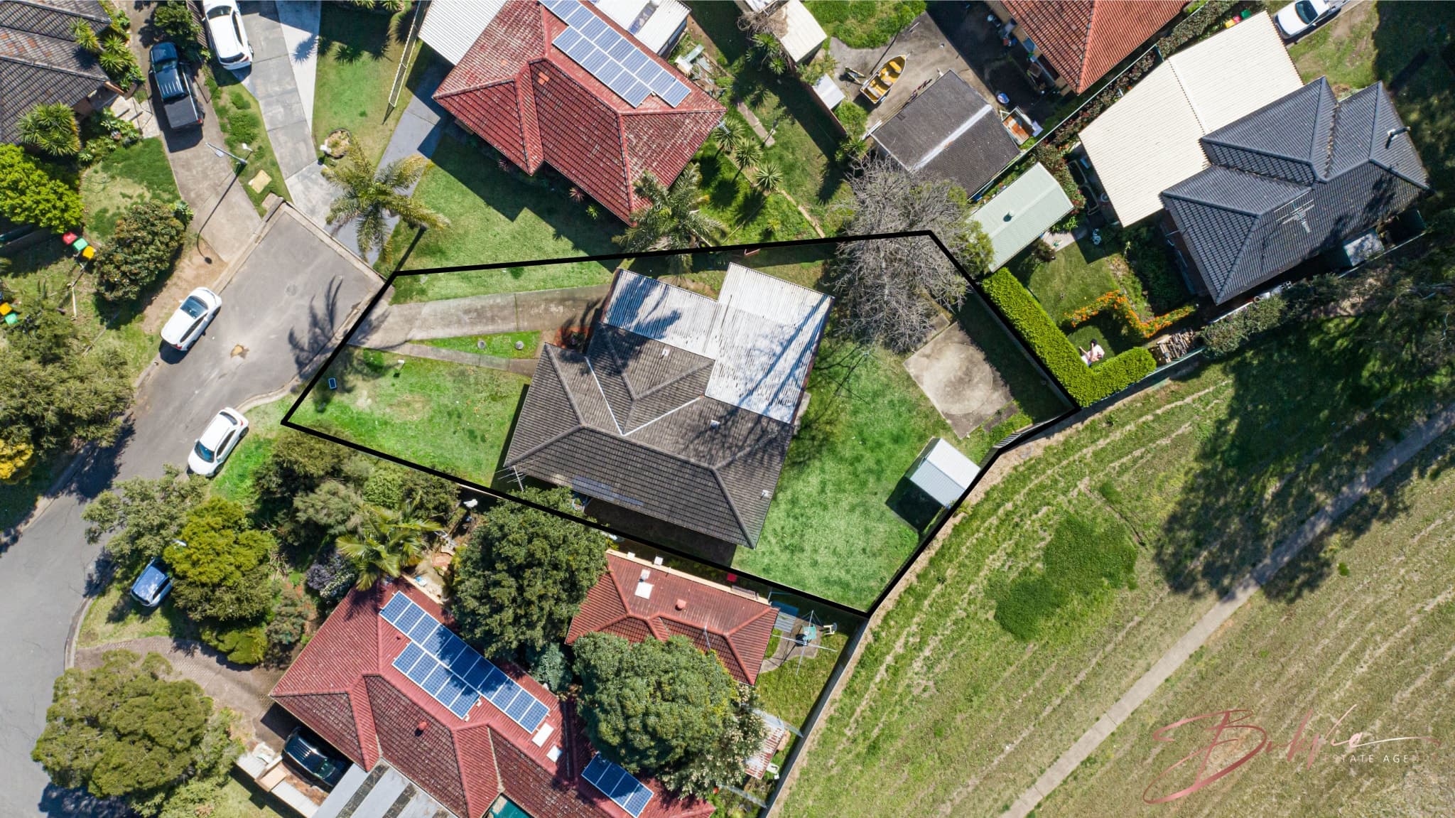 5 Belbowrie Glen, St Clair - Image 1
