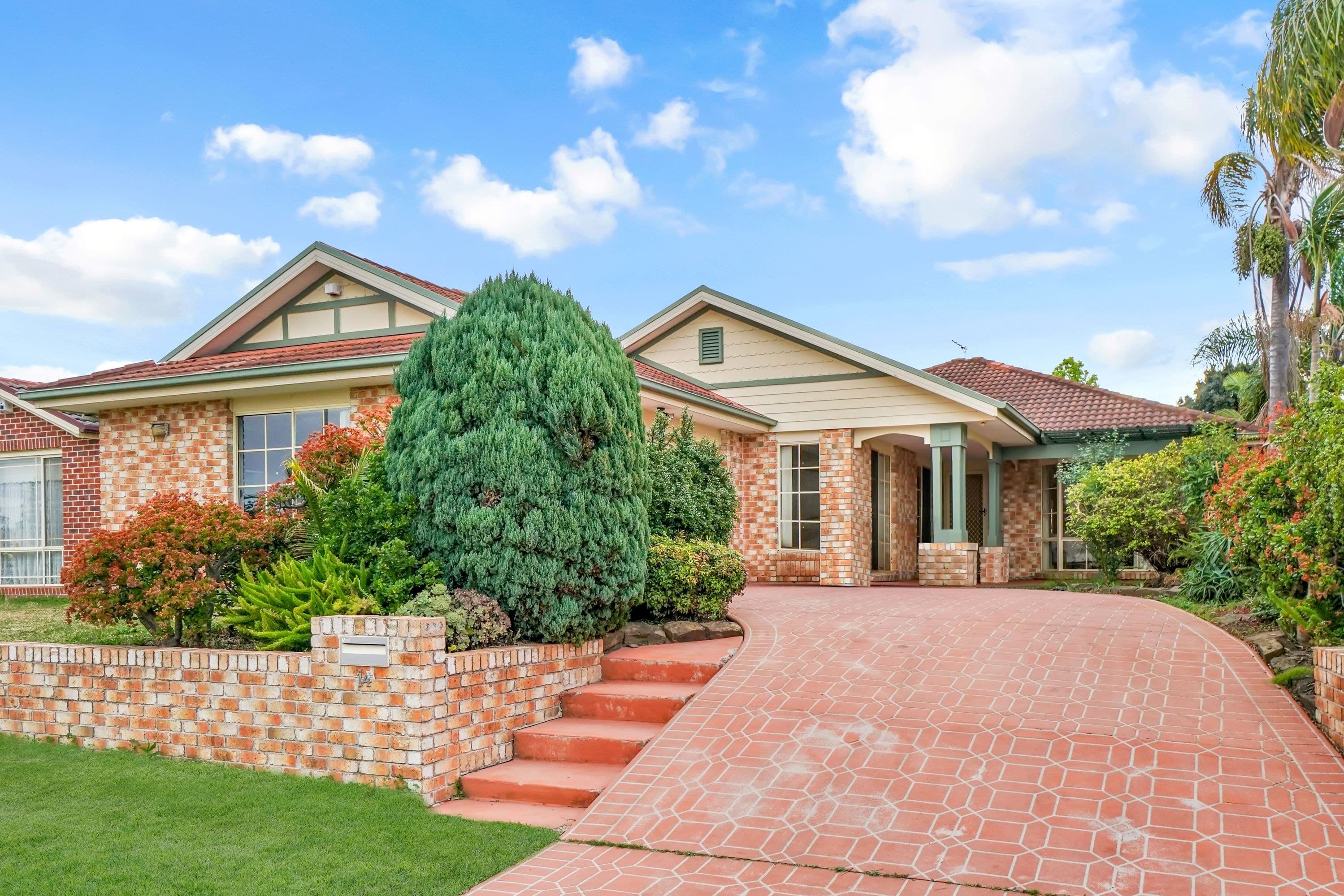 14 Wyangala Circuit, Woodcroft - Image 1