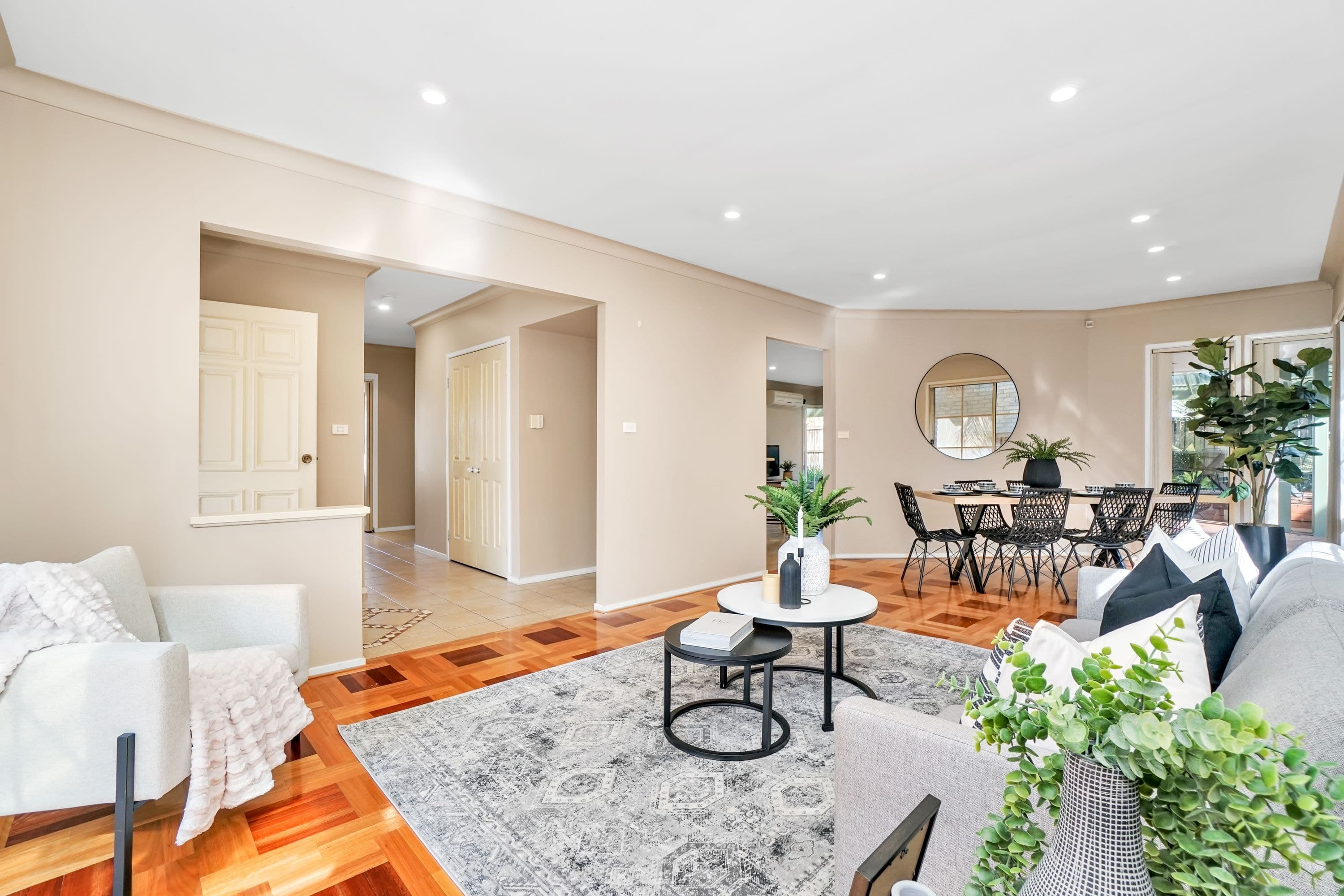 14 Wyangala Circuit, Woodcroft - Thumbnail 2