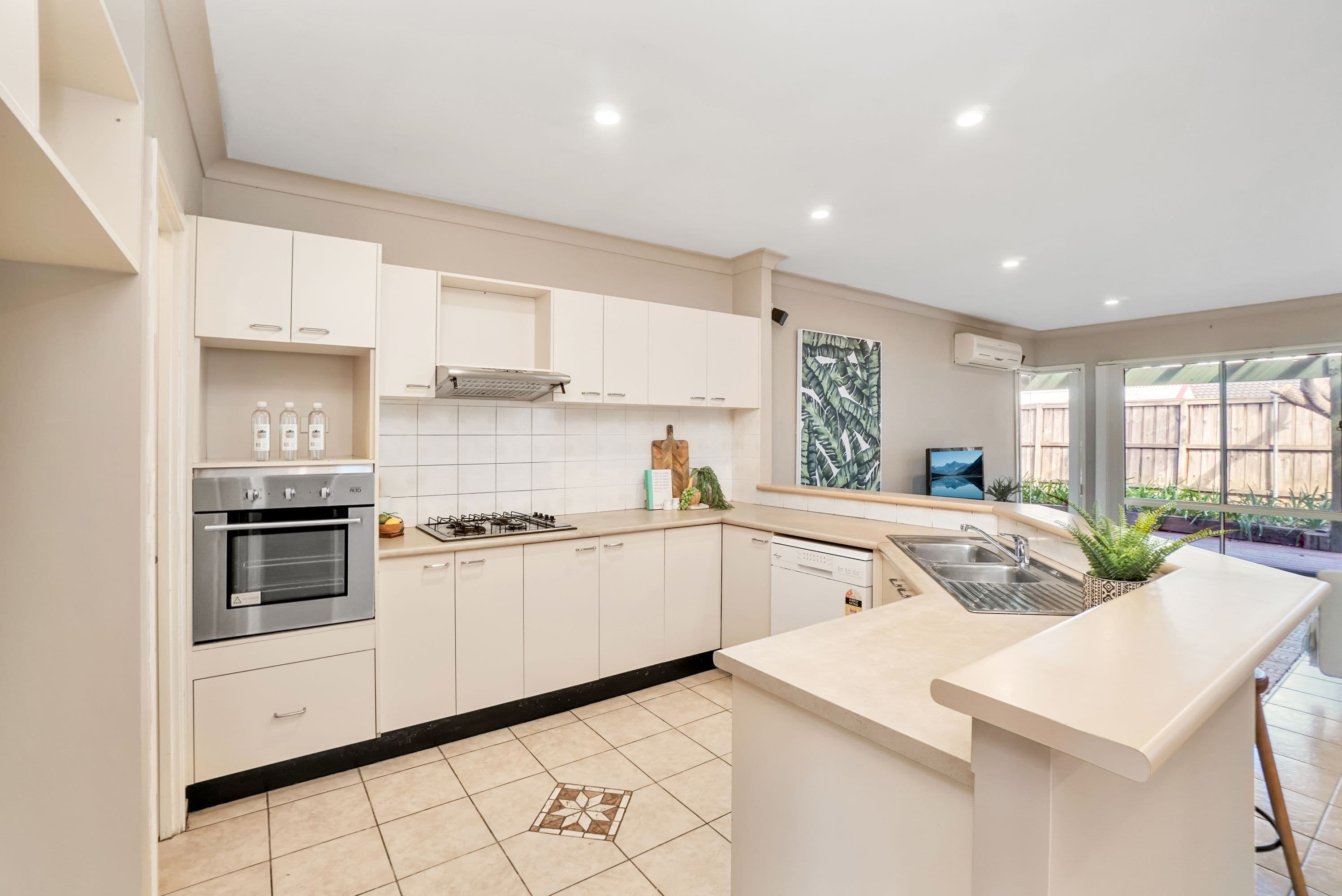 14 Wyangala Circuit, Woodcroft - Thumbnail 3