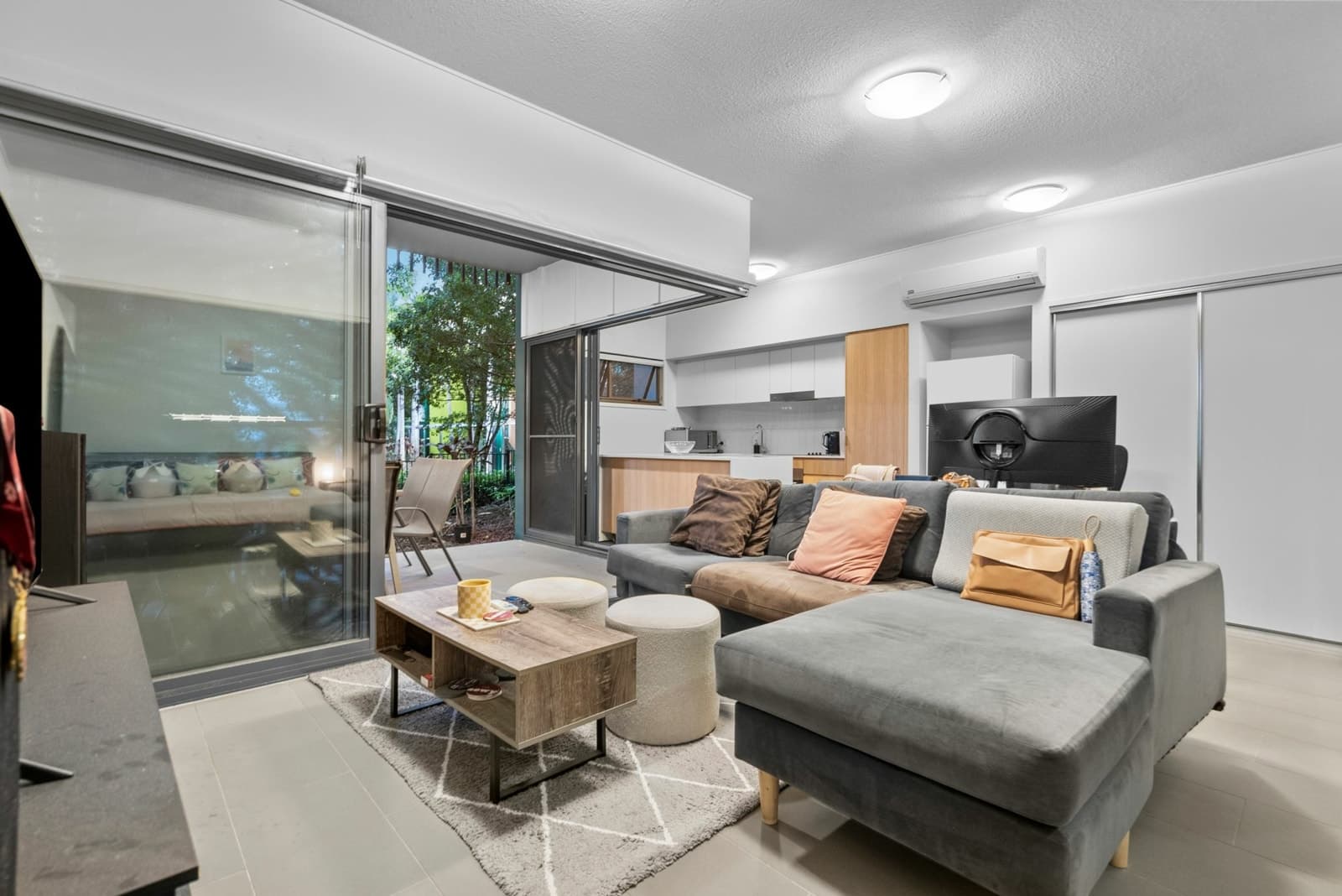 25/2-4 Garden Terrace, NEWMARKET, Newmarket - Thumbnail 2