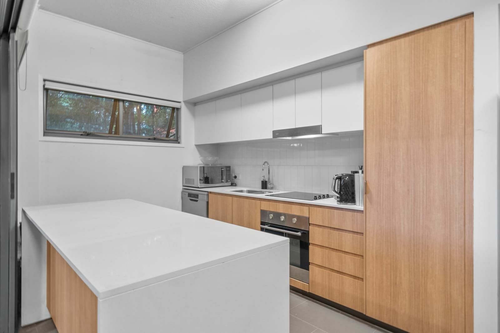 25/2-4 Garden Terrace, NEWMARKET, Newmarket - Thumbnail 4
