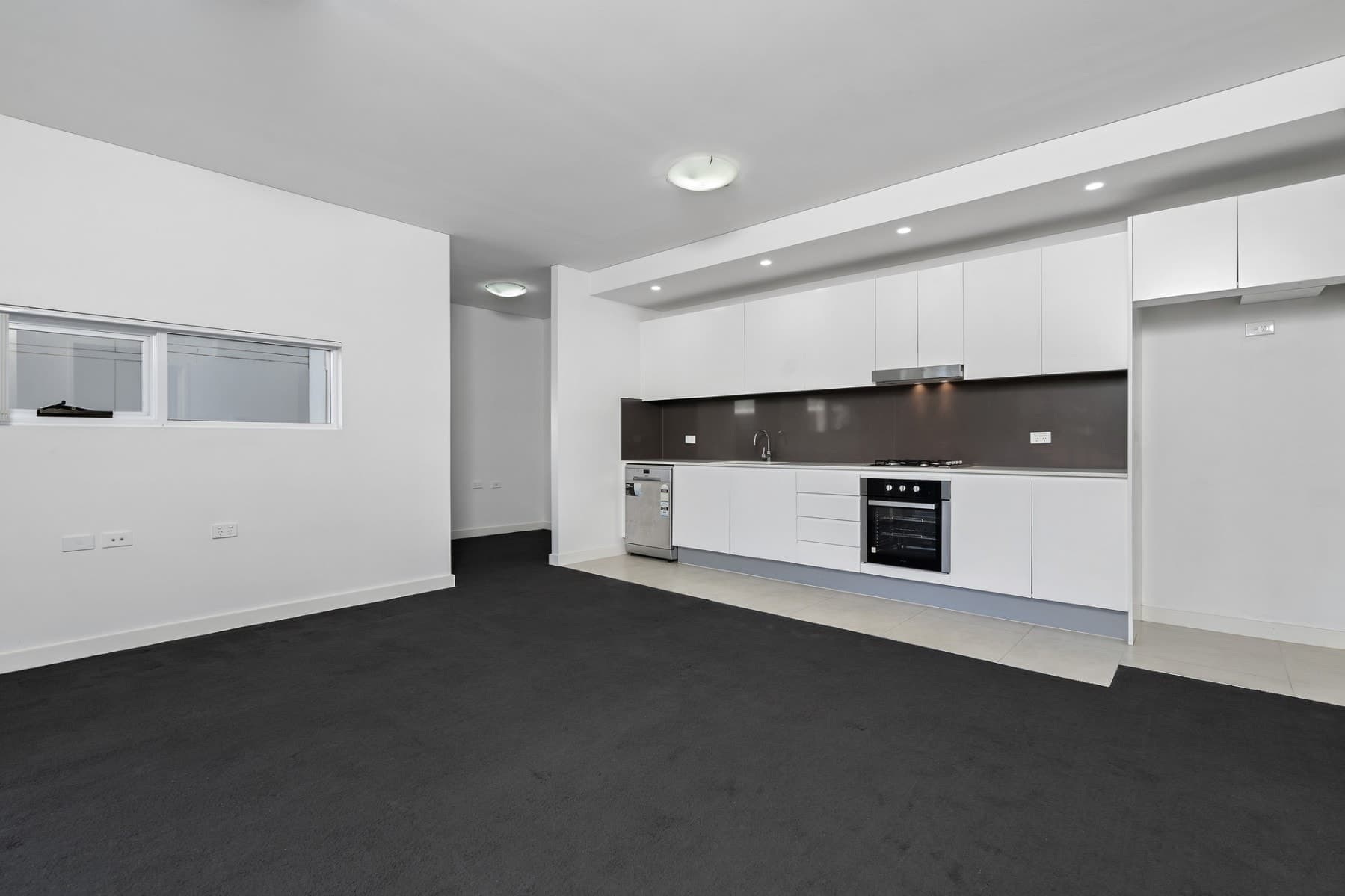 203/2-8 Wayman Place, Merrylands - Thumbnail 2