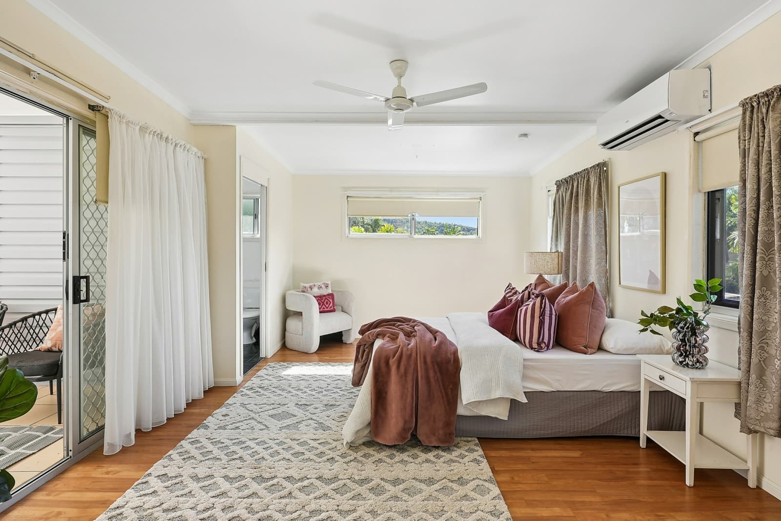 175 Mill Drive, KIRWAN, Kirwan - Thumbnail 5