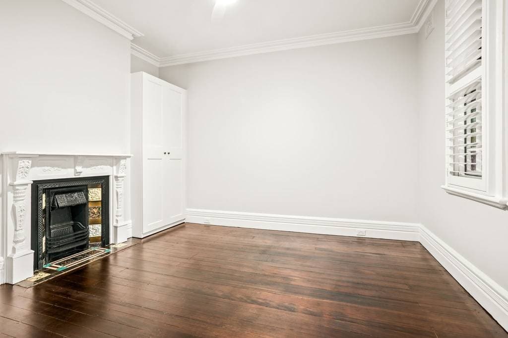 210 Henderson Road, Alexandria - Thumbnail 3