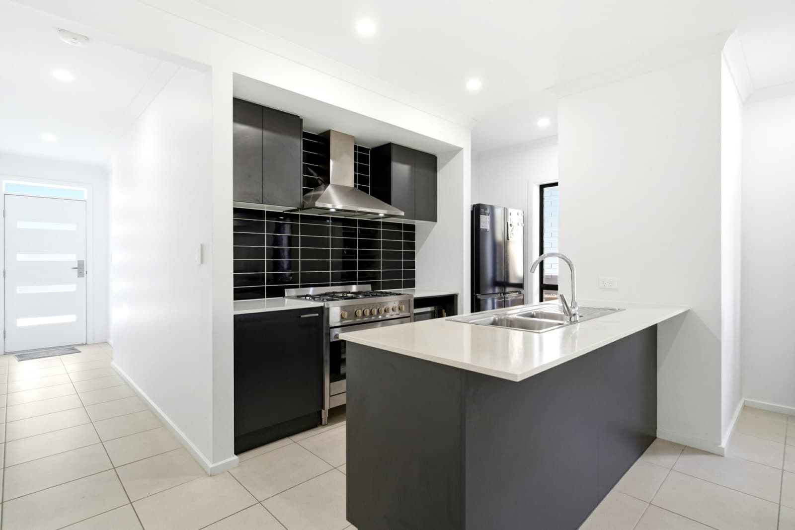 11 Lovage Street, GREENBANK, Greenbank - Thumbnail 2