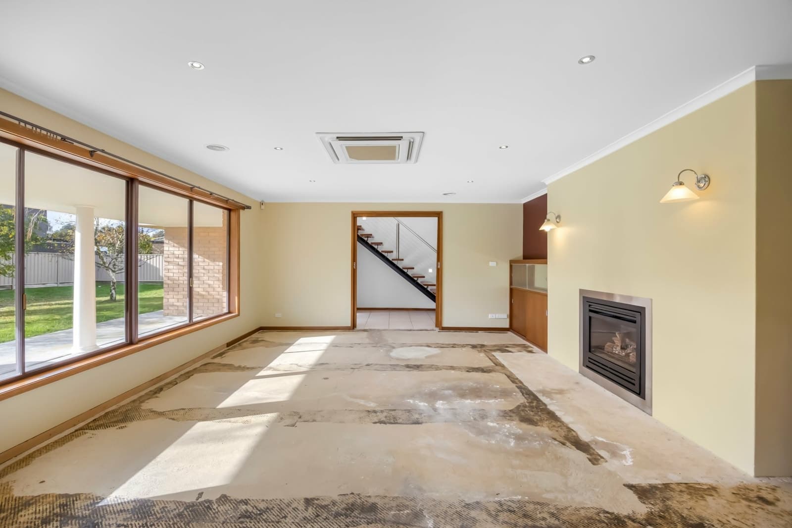 201 Smythes Road, DELACOMBE, Delacombe - Thumbnail 3