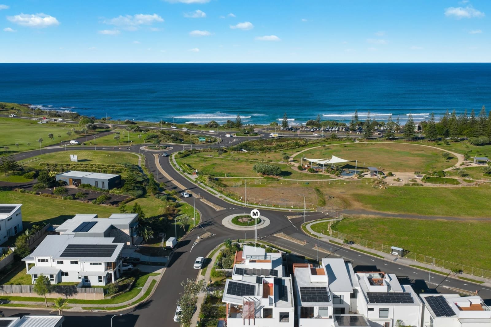 1 Surf Avenue, SKENNARS HEAD, Skennars Head - Thumbnail 5
