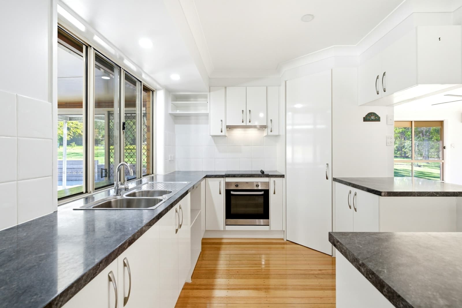 402-408 Steele Road, LOGAN VILLAGE, Logan Village - Thumbnail 6