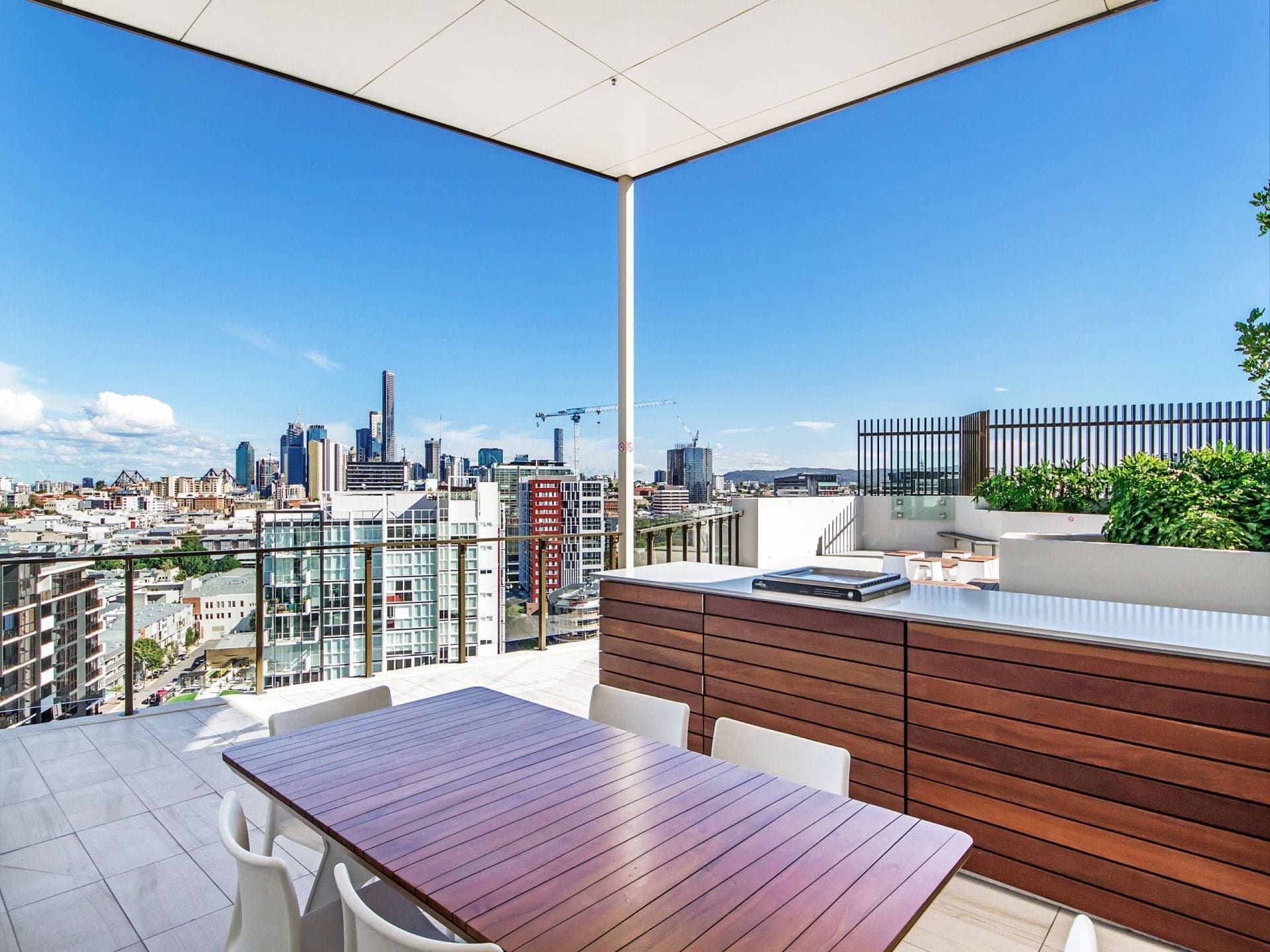 608/10 Stratton Street Newstead, Newstead - Thumbnail 2