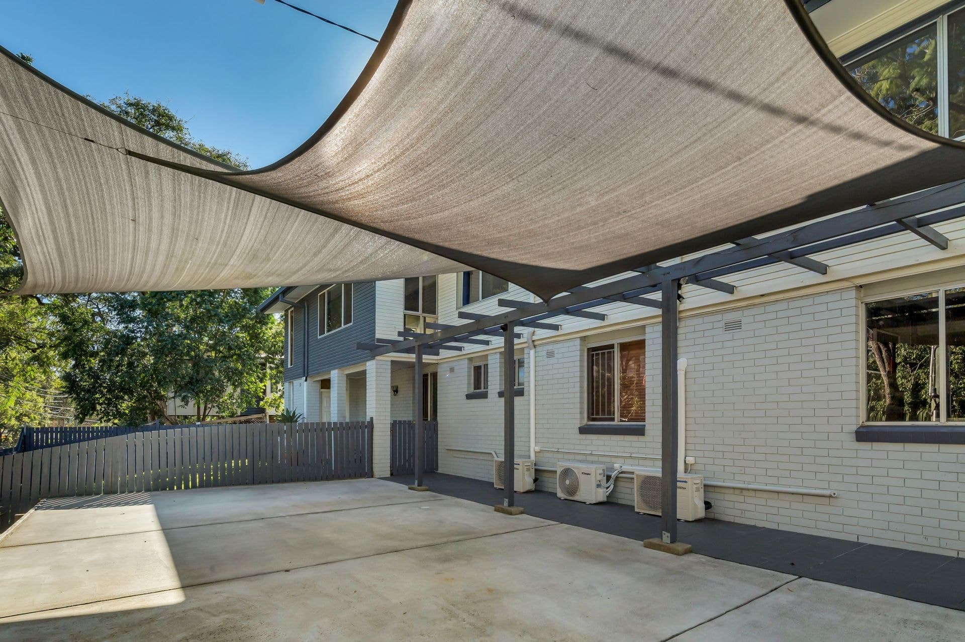 8A Rosewood Street Bardon, Bardon - Image 1