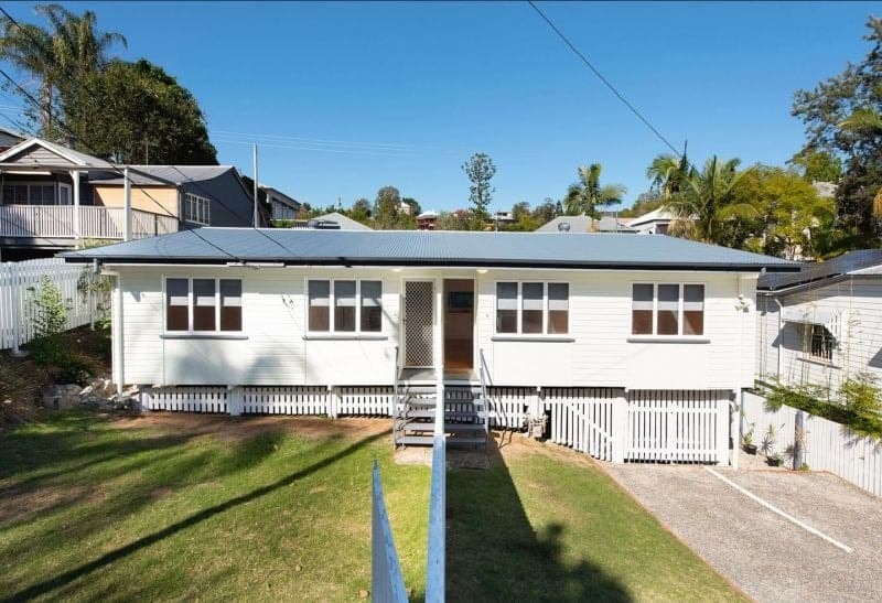 16-18 Dover Street Red Hill, Red Hill - Thumbnail 2