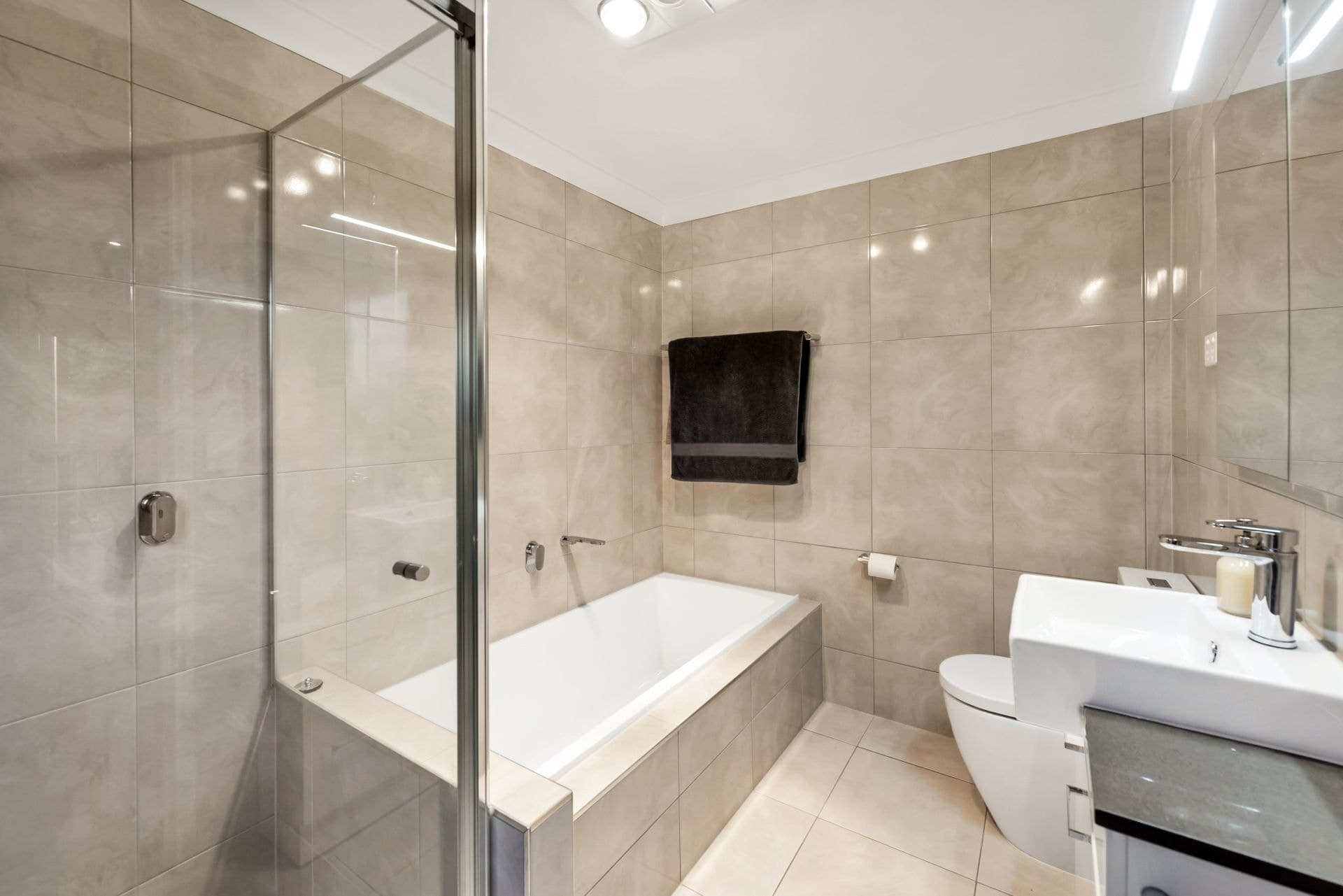 18 Waterworks Road Red Hill, Red Hill - Image 1