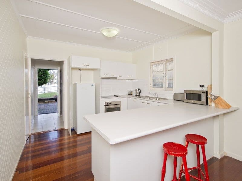 16 Abraham Street Red Hill, Red Hill - Thumbnail 4